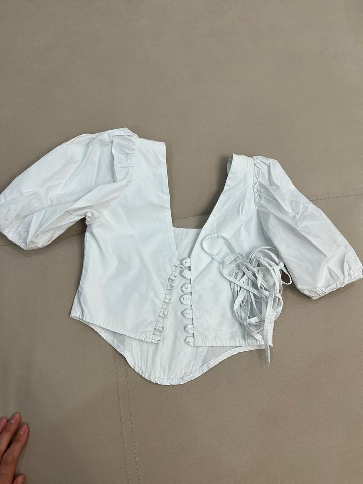 Блузка на завязках