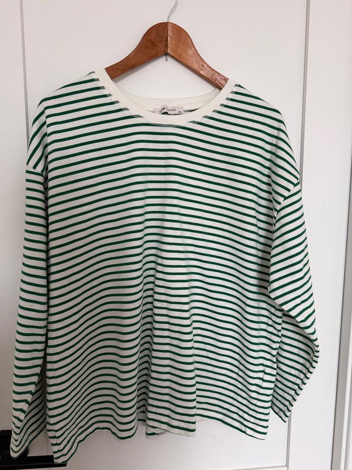 Лонгслив в полоску