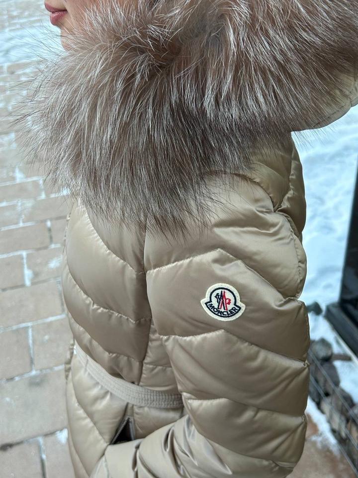 Пуховик Moncler