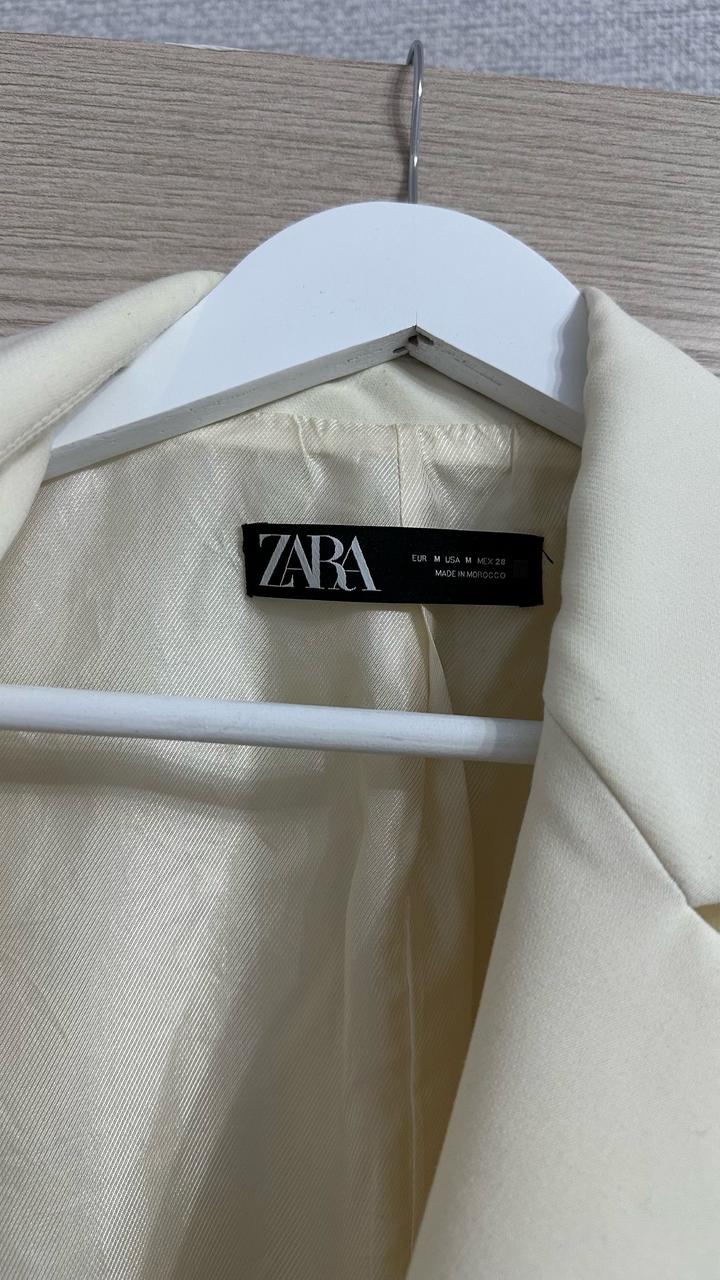 Белый пиджак Zara