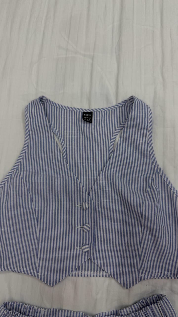 Двойка топик и шорты от Shein , размер XS