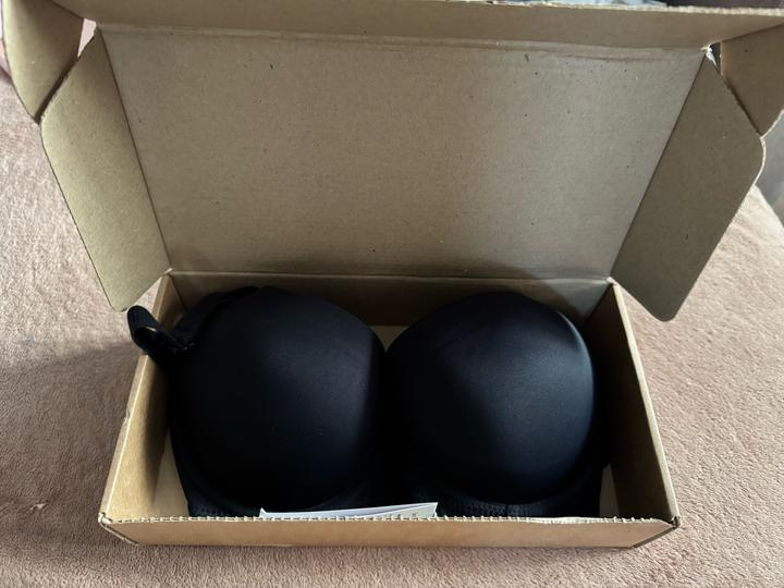 Бюстгалтер нижнее белье гладкий