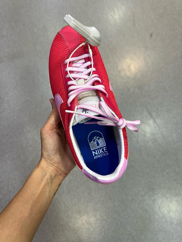 Кроссовки Nike