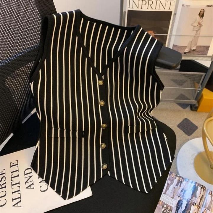 Жилетка новая размер S