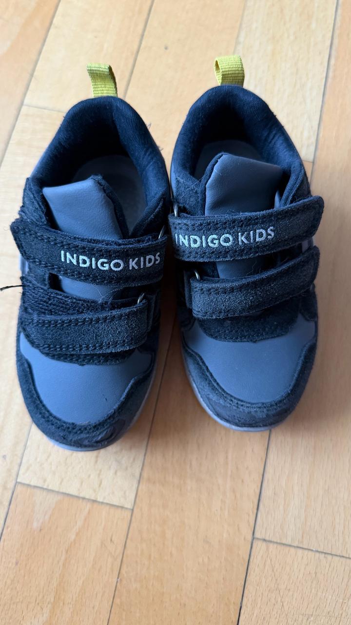 Кроссовки Indigo 23