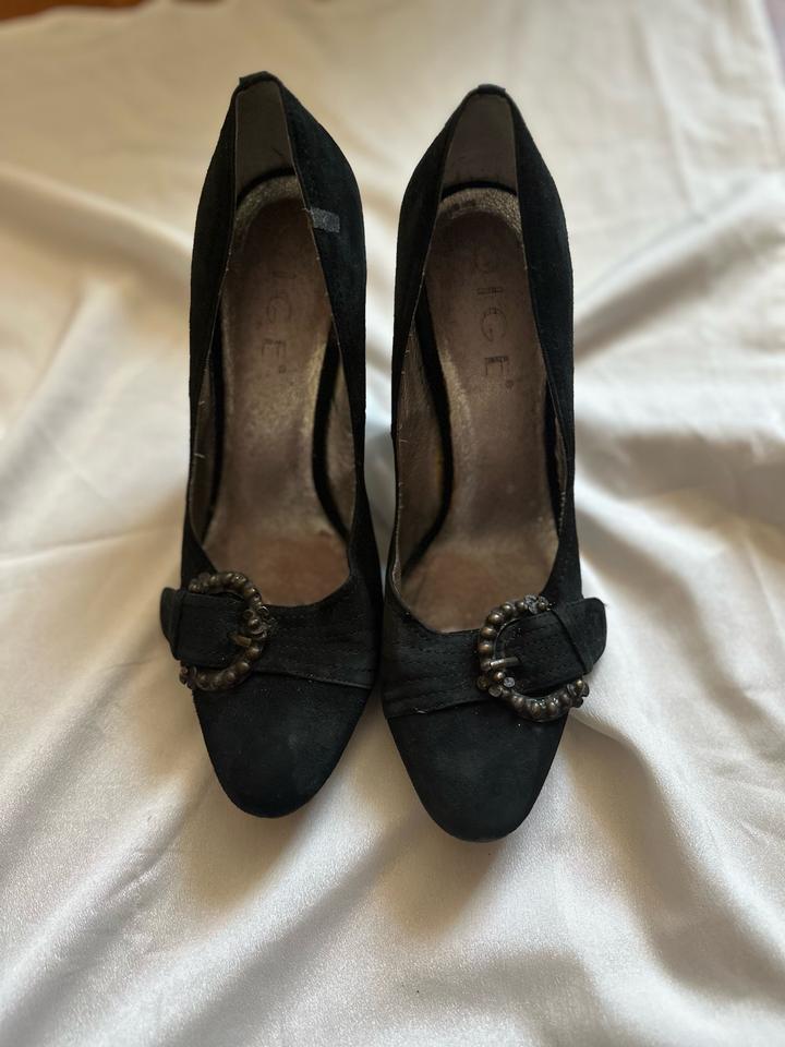 Винтажные туфли в классическом стиле 🤍