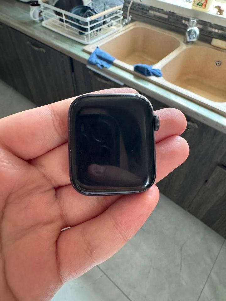 Продам Apple Watch Nike s6 44mm Sp Grey