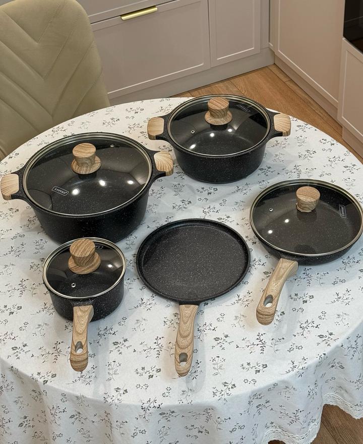 Набор кастрюль Leevan