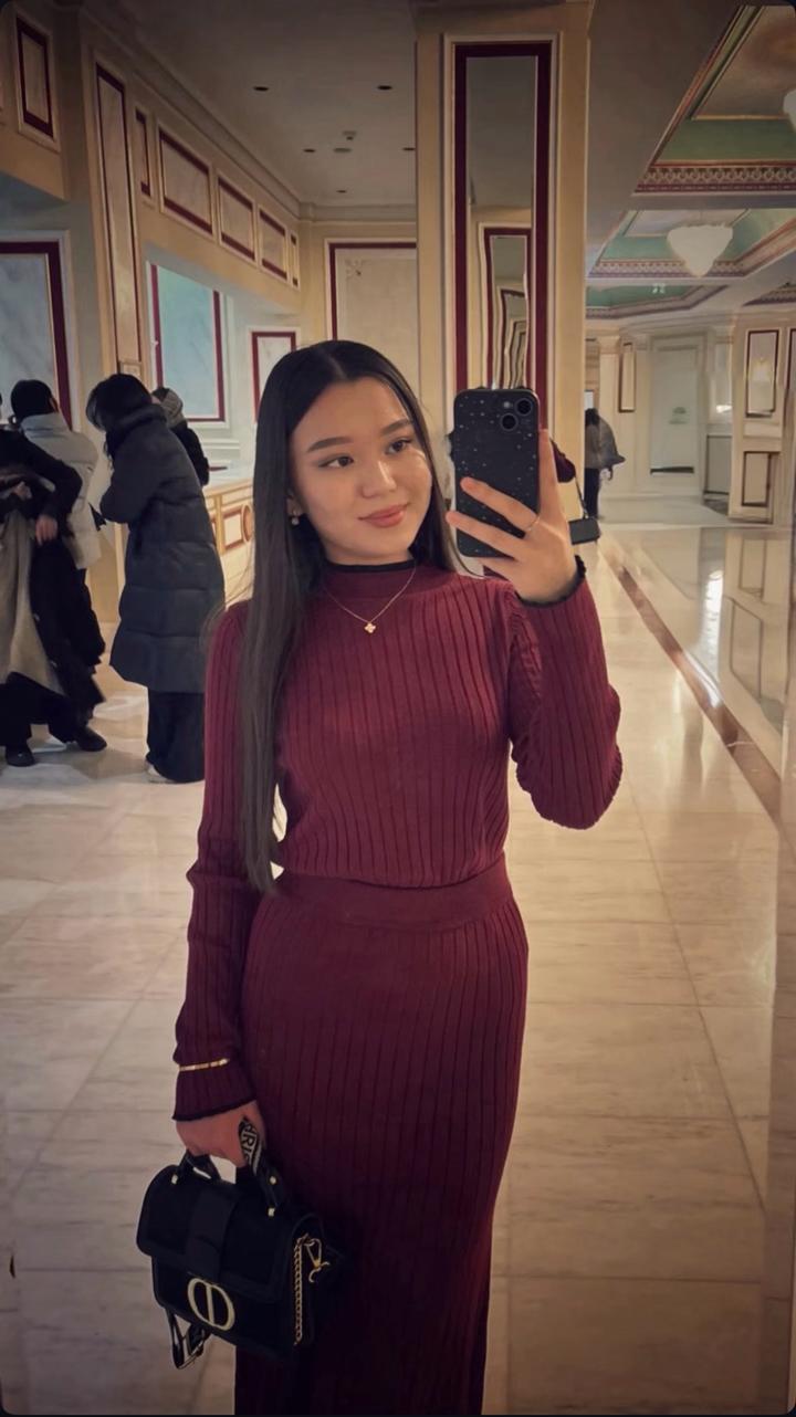 Бордовая двойка