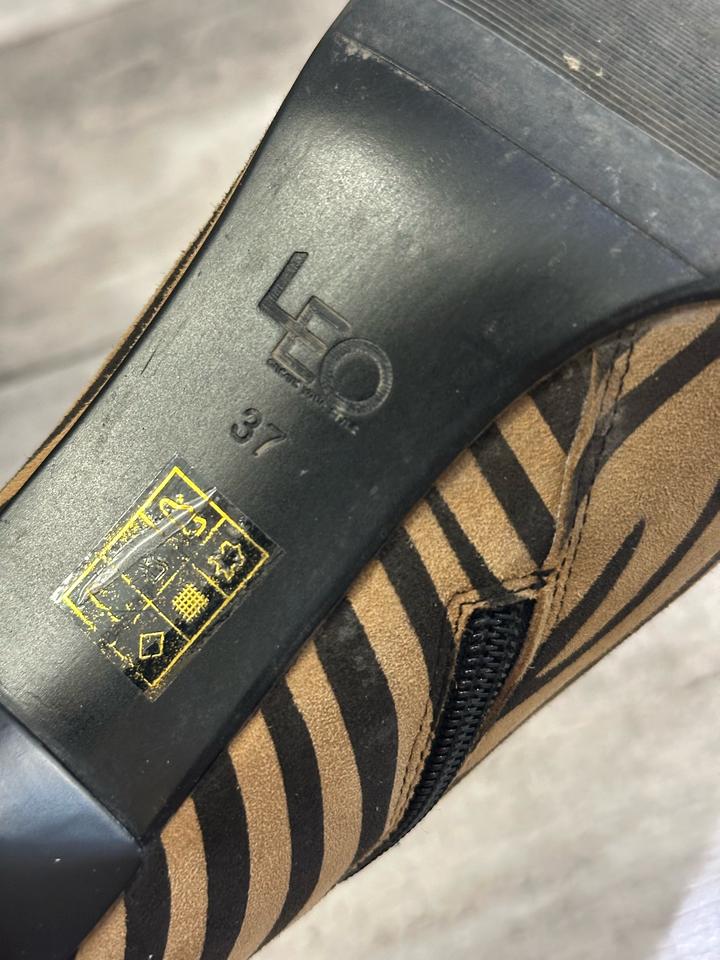 Замшевые ботильоны Leo