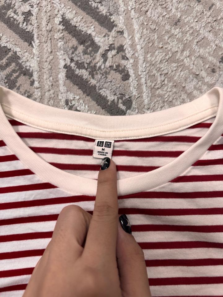 Два лонгслива UNIQLO