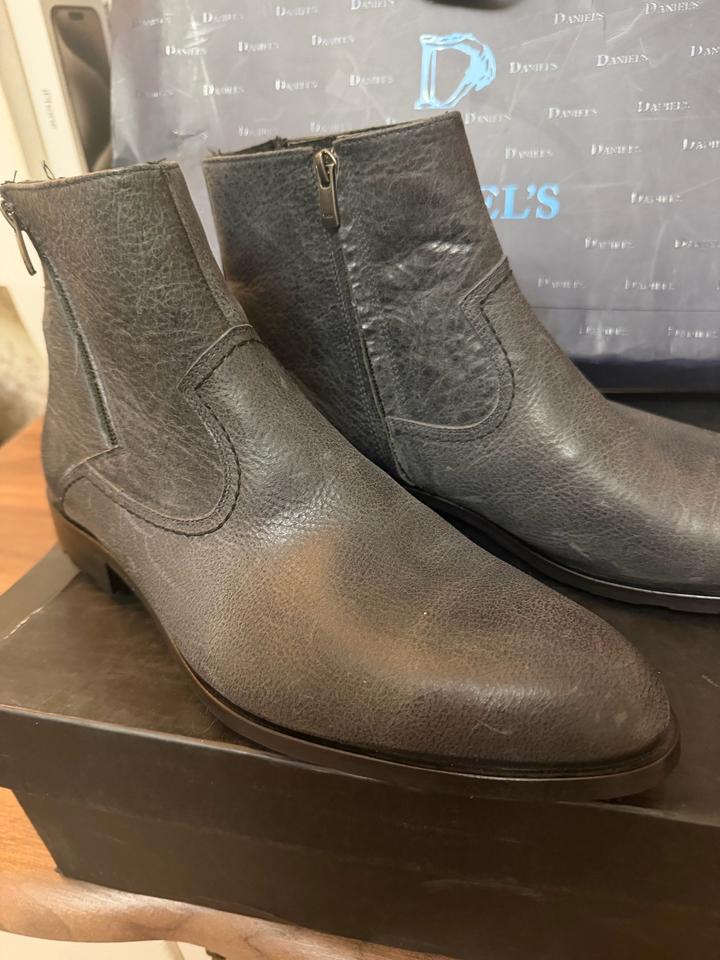 Зимний обувь от Daniels