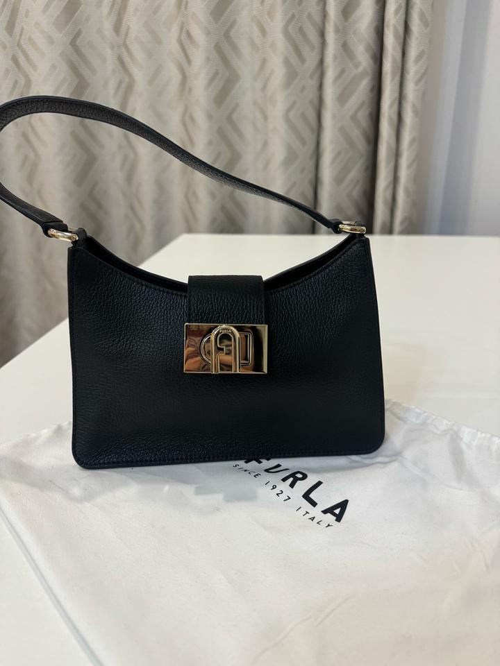 Продам: Новая сумка Furla 1927 S Shoulder Bag Soft (Оригинал)