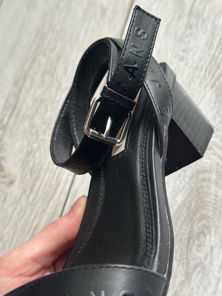 Босоножки Pepe Jeans