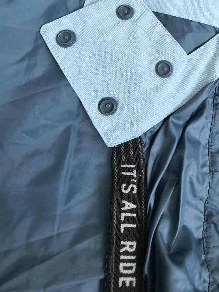 Куртка для горнолыжного спорта