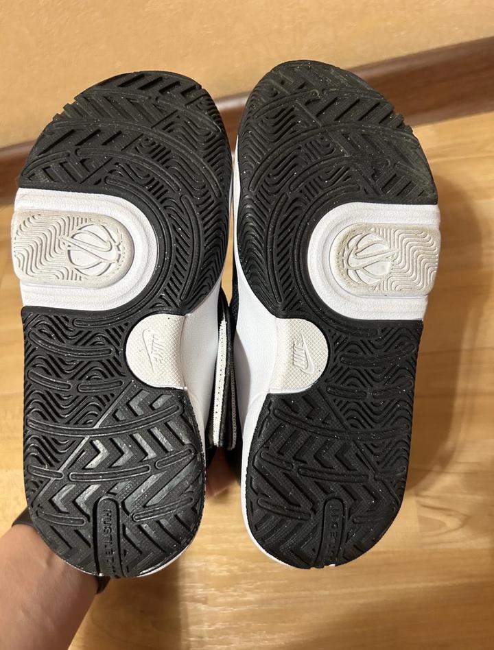 Nike детские кроссовки