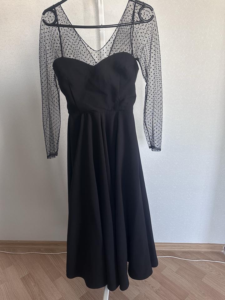 Черное платье