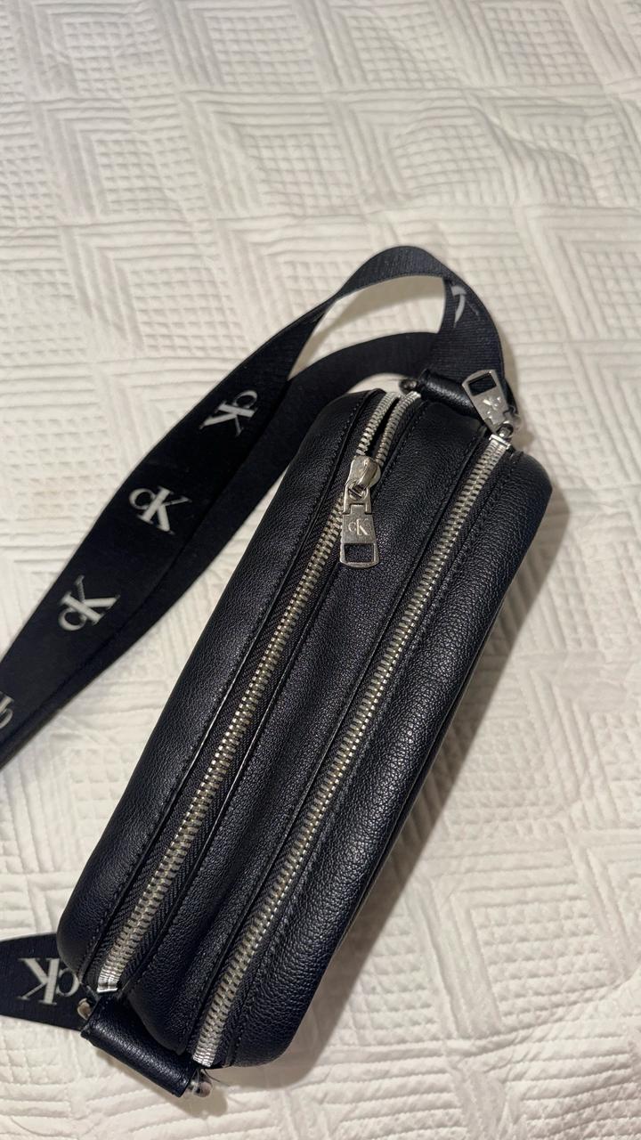 Сумка кроссбоди от Calvin Klein.Оригинал.