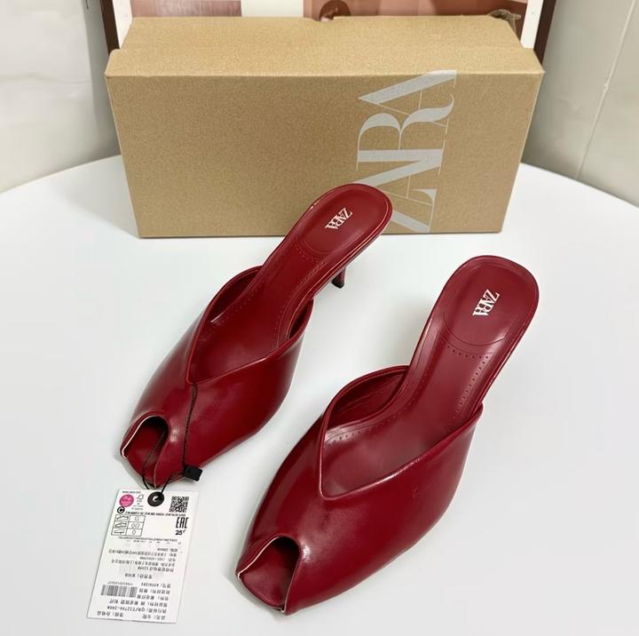 Новые мюли Zara