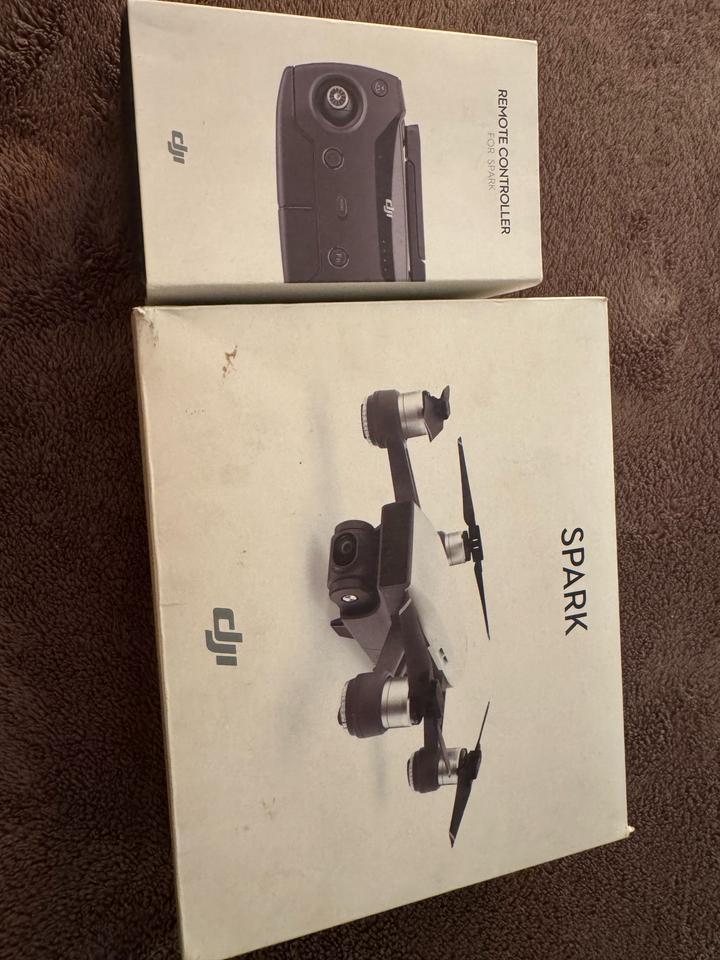 Продам Dji spark Дрон