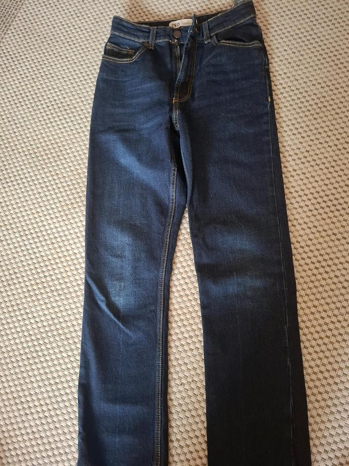 Джинсы Zara