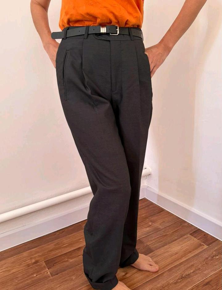 Классические брендовые брюки с защипами