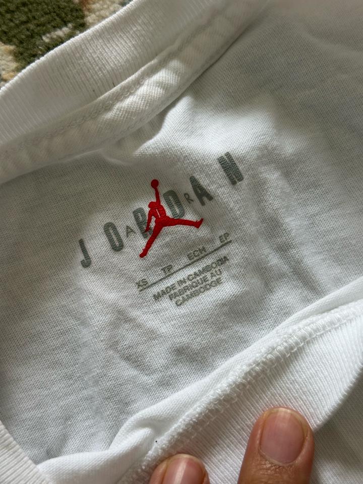 Белая футболка Jordan