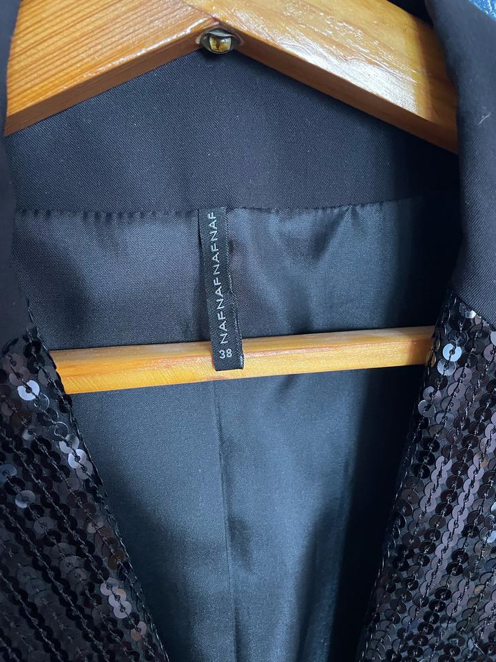 Жакет(Пиджак) NAFNAF с пайетками.