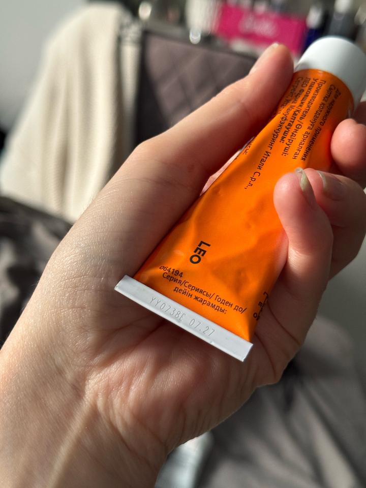 Скинорен крем азелаиновая кислота Adelaic Acid (против акне и гиперпигментации)