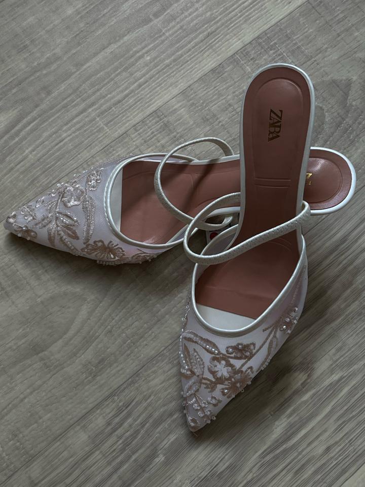 белые туфли zara