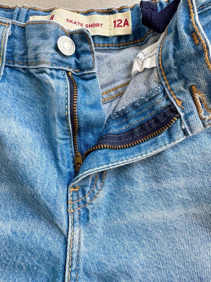 Джинсовые шорты Levi’s