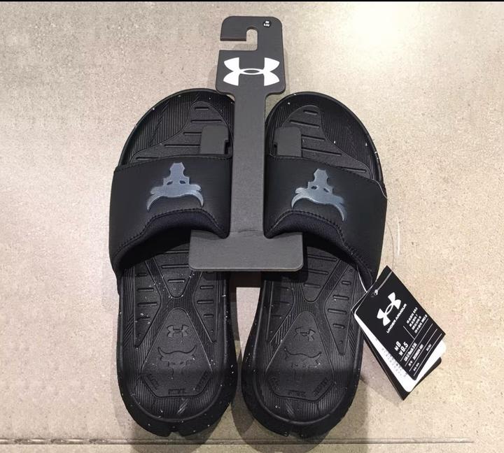 Мужские тапочки under armour the rock