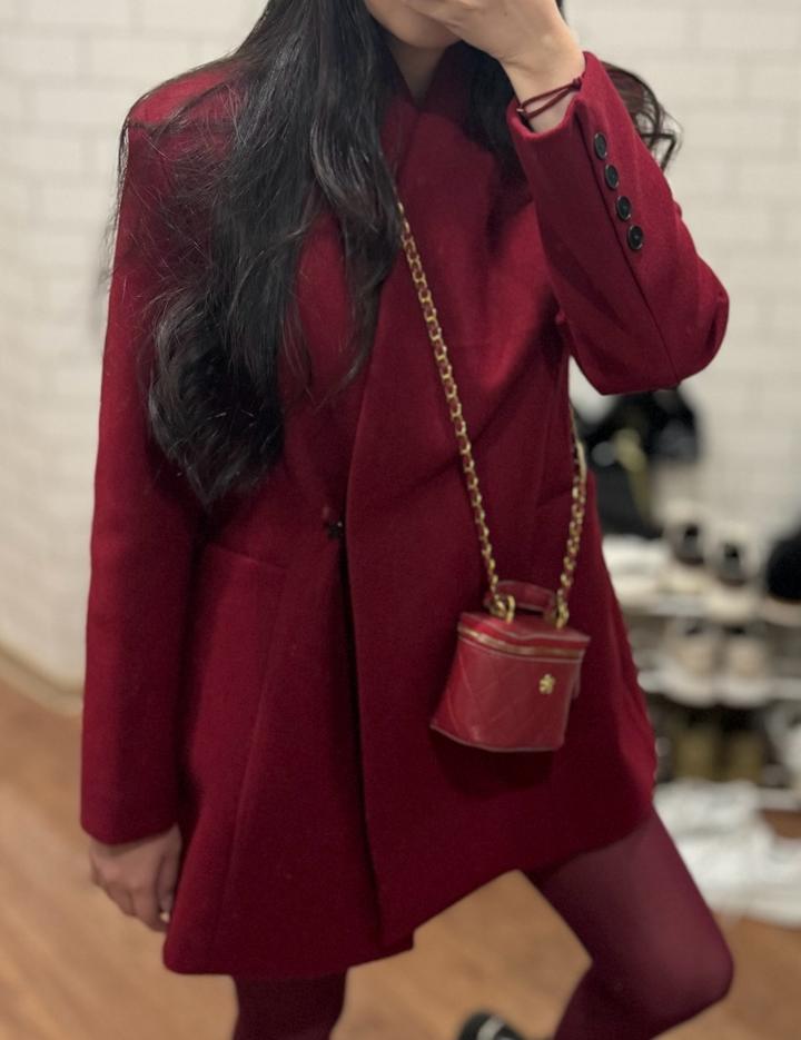 Пальто цвета «бургунди»