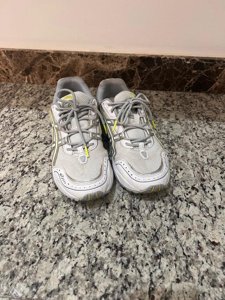 Кроссовки Asics