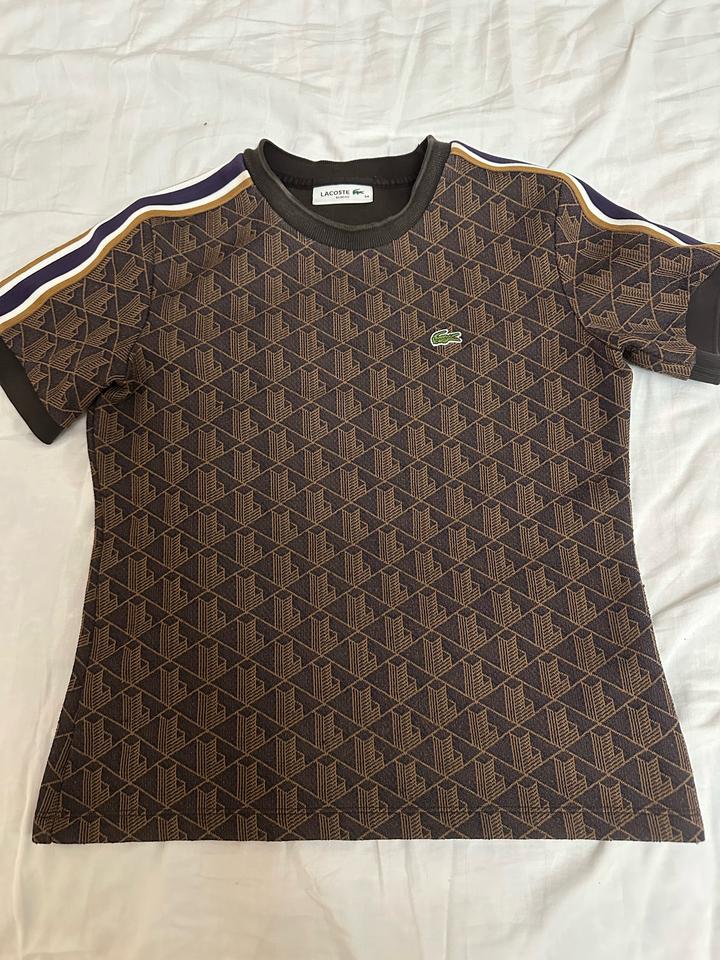 футболка lacoste