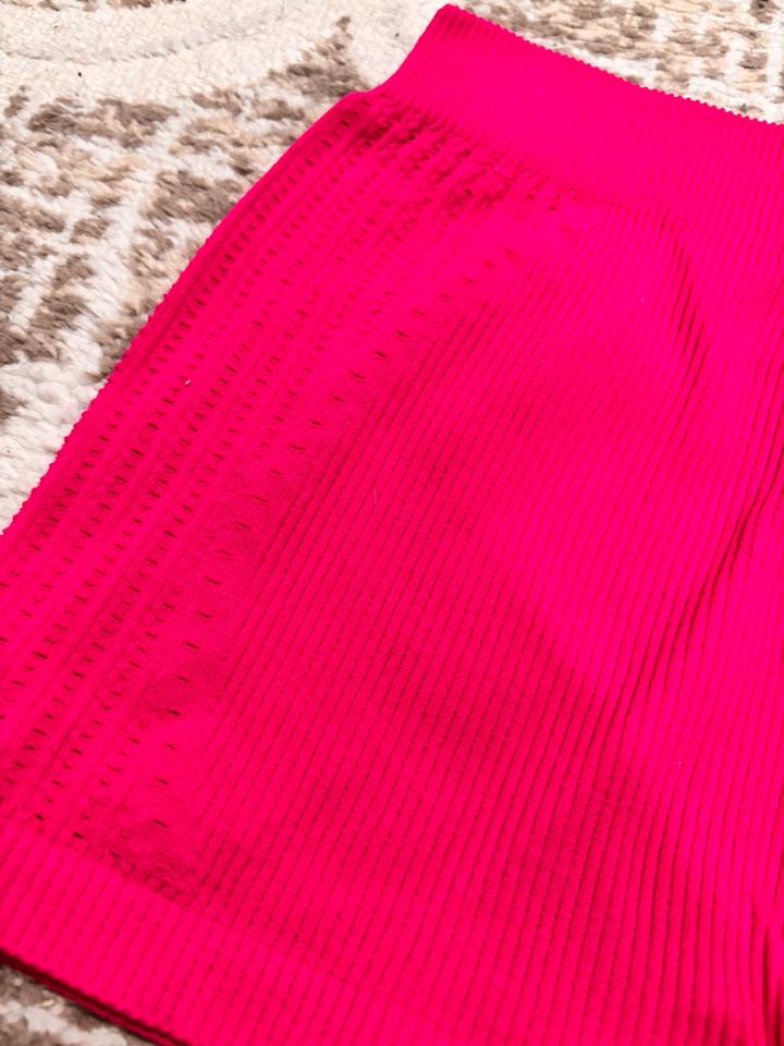 Шорты короткие розовые Zara