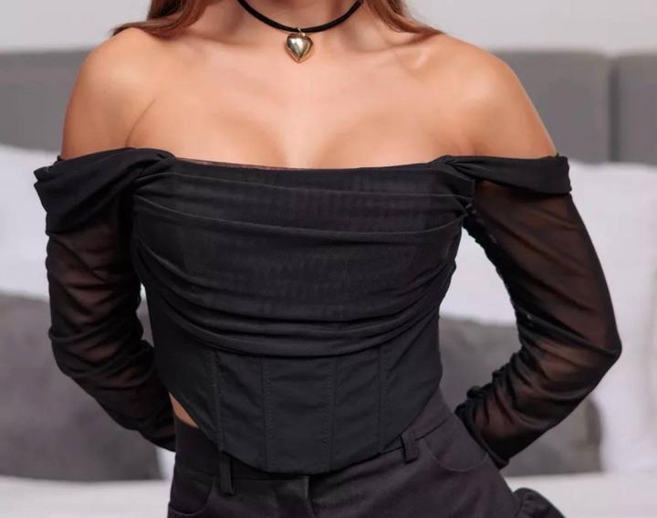 Корсет с сеткой на рукавах