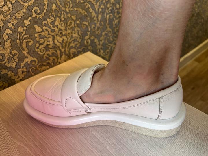 Лоферы женские