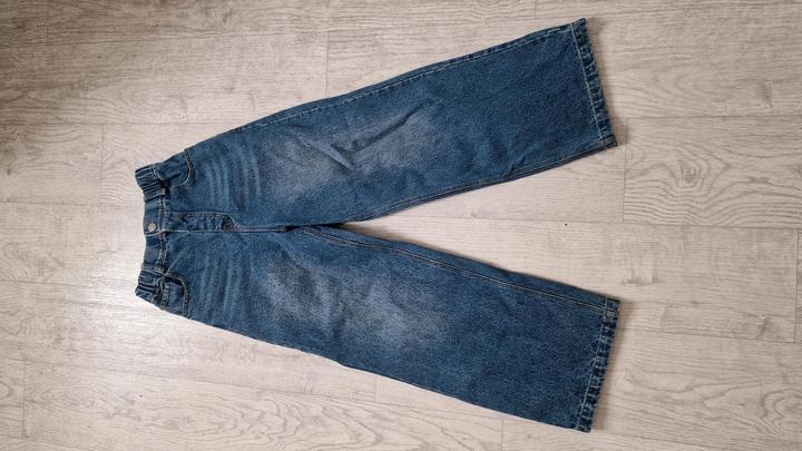 Джинсы 140 petit bery