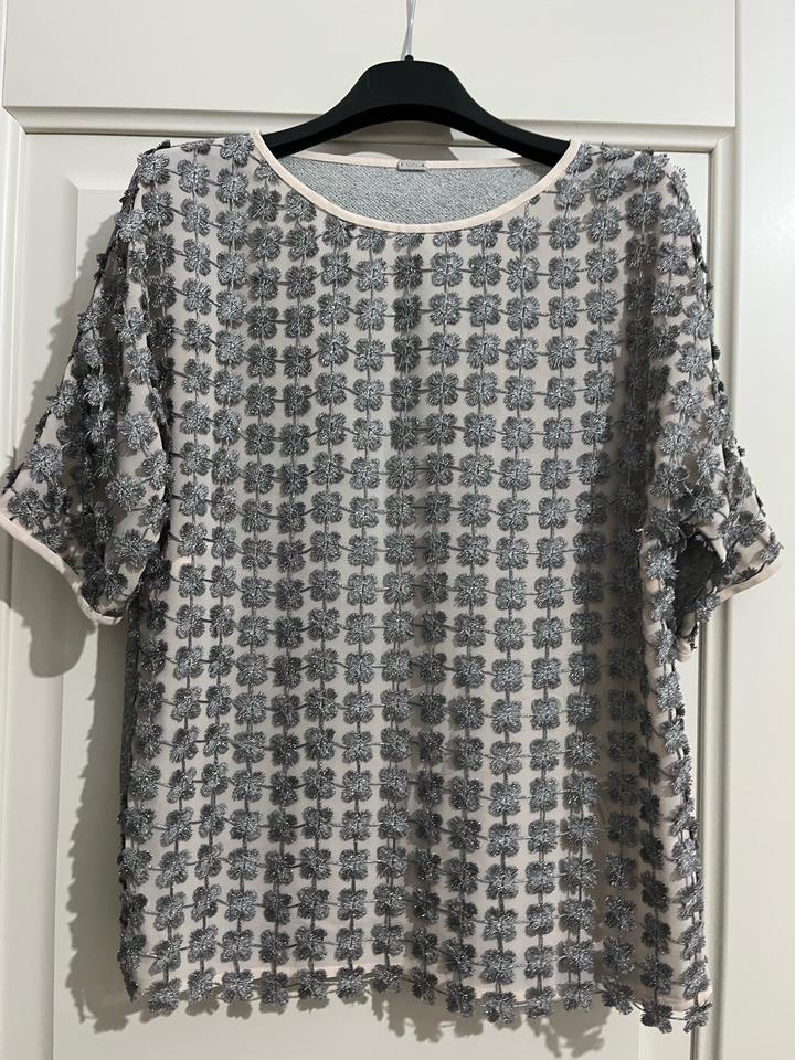 Нарядная блузка