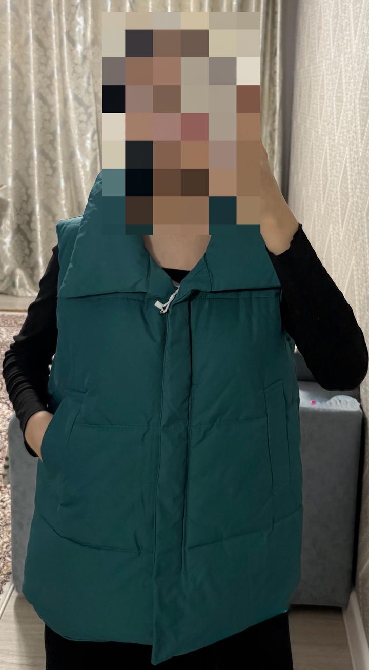 Абсолютно новая безрукавка на весну и осень!