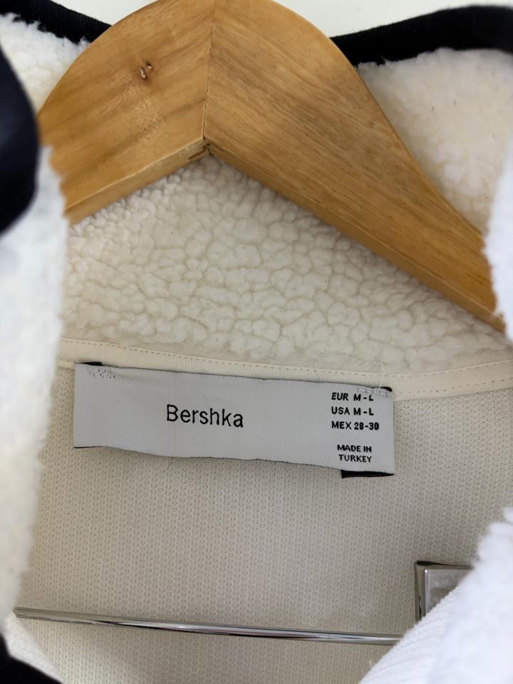 Толстовка Bershka