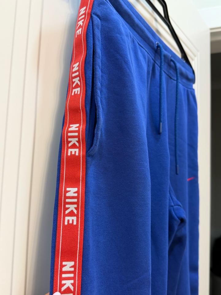 Спортивный костюм Nike