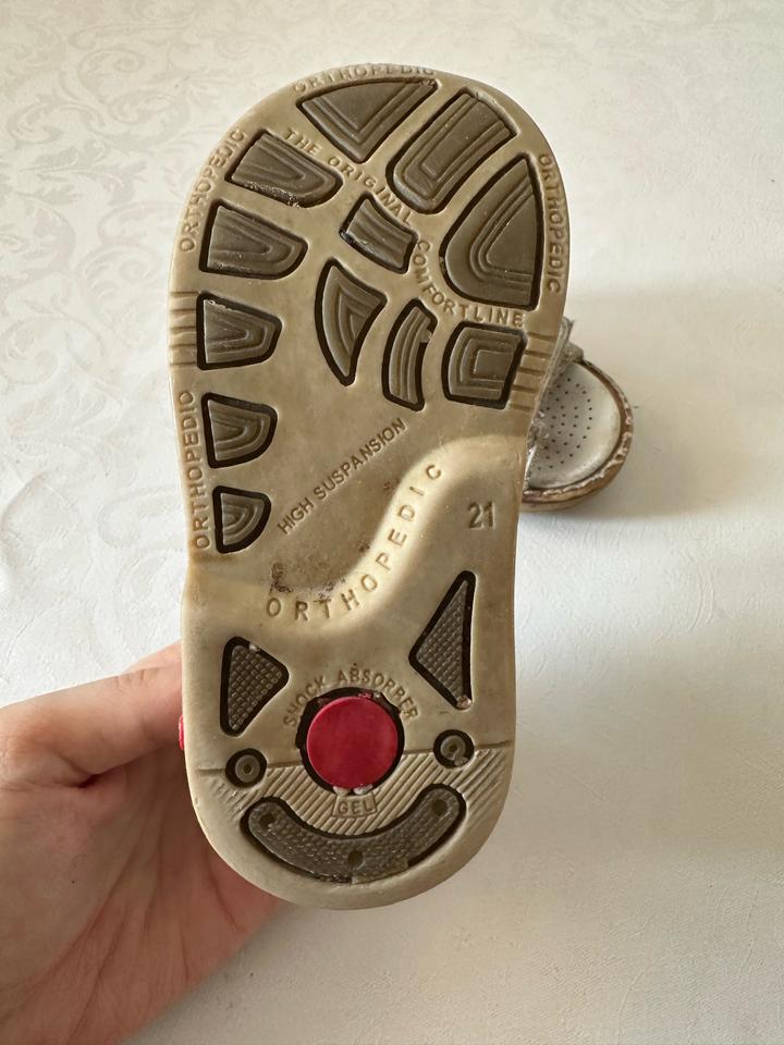 Сандали Tiflani