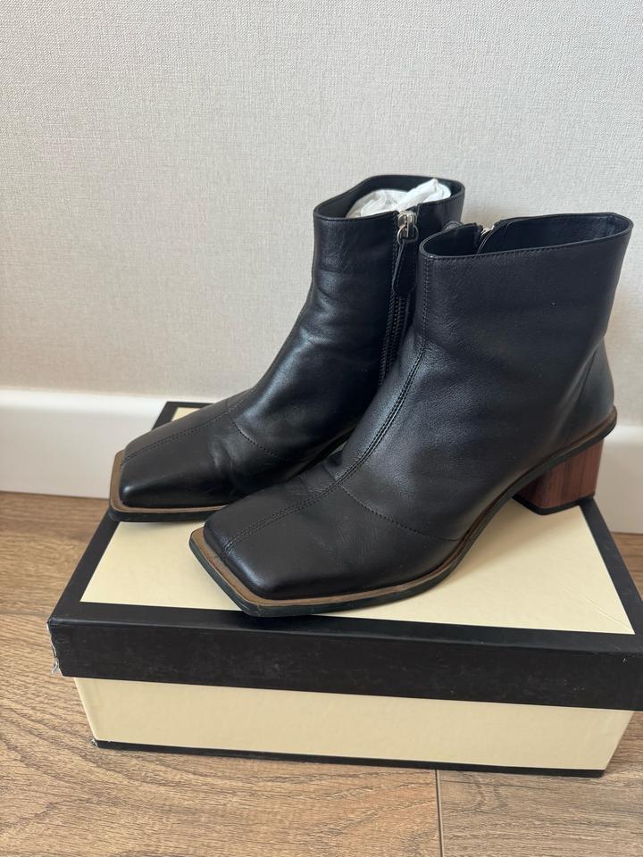 Полуботинки