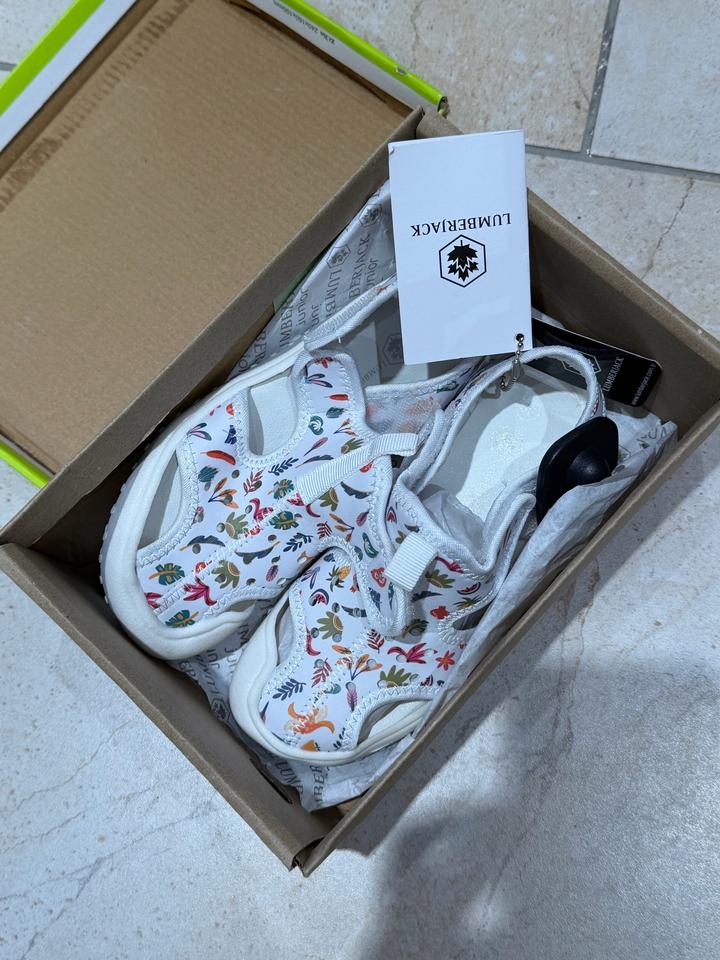 Детские сандали