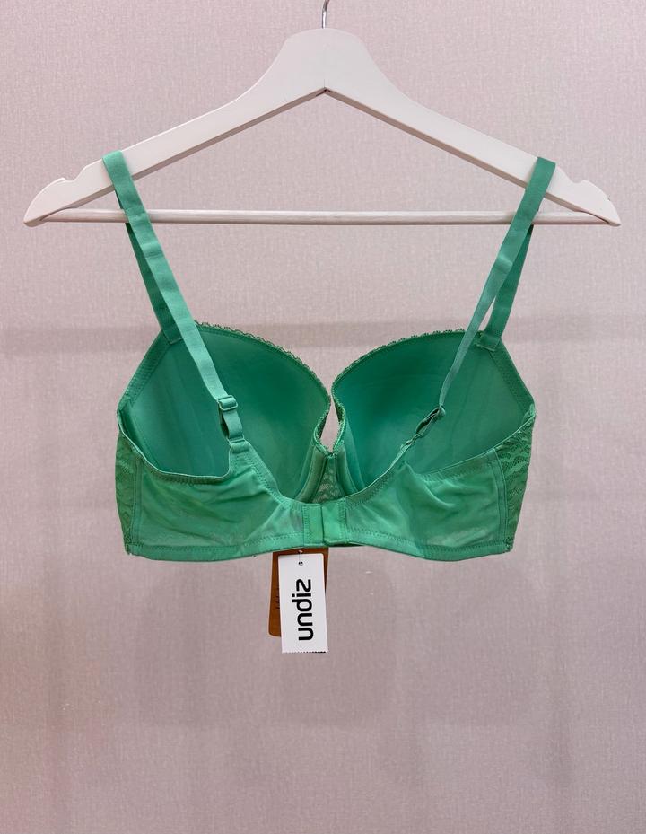 Бюстгальтер, Undiz