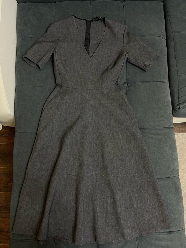 Платье Zara