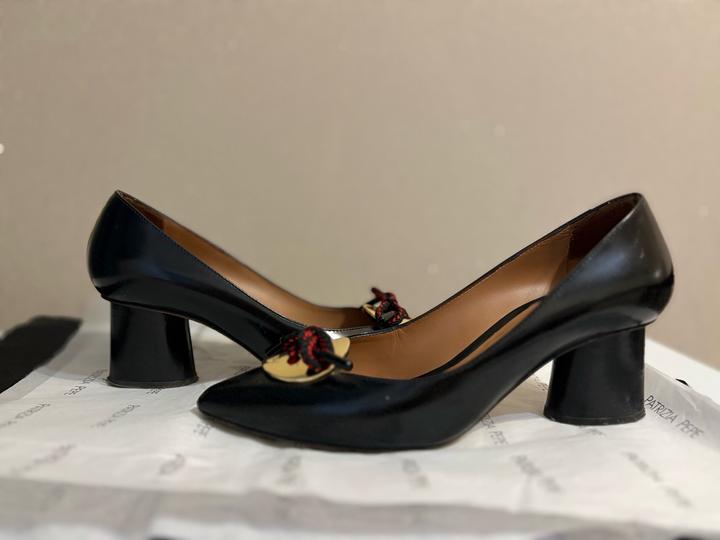 Черные туфли Emporio Armani