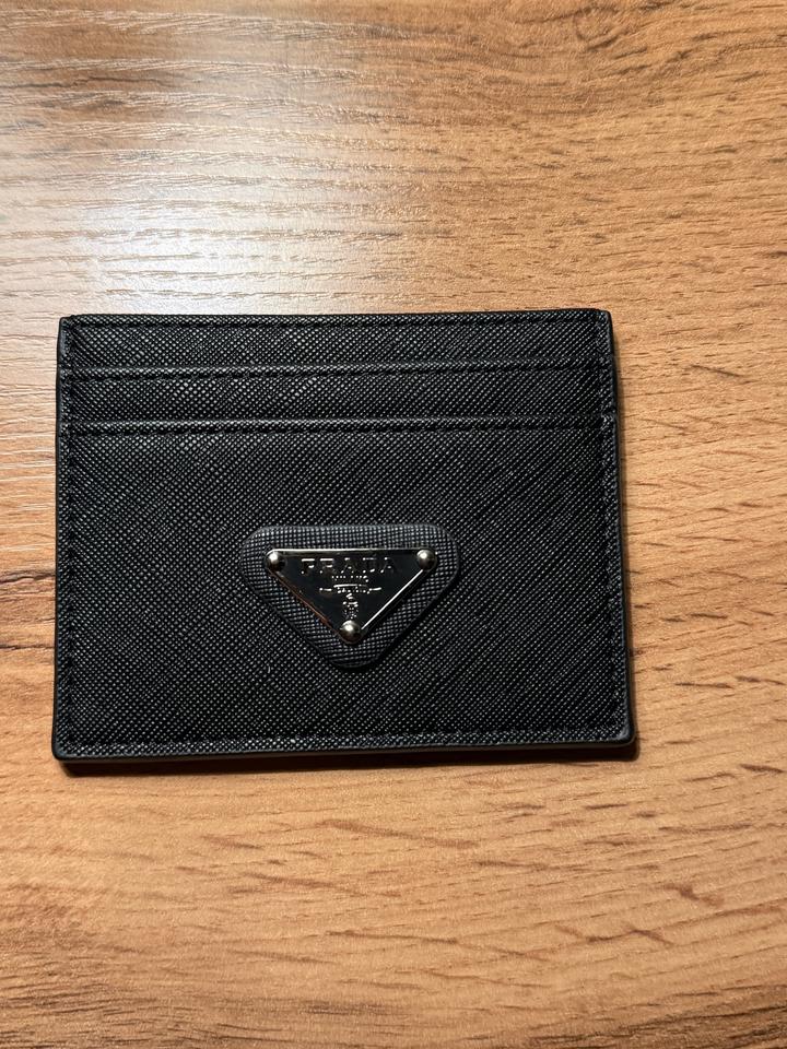 Кошечек от PRADA